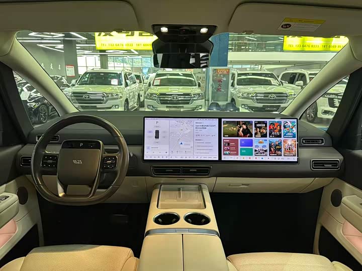 Фото 12 - LiXiang Mega