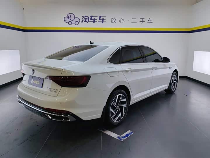 Фото 3 - Volkswagen Sagitar L