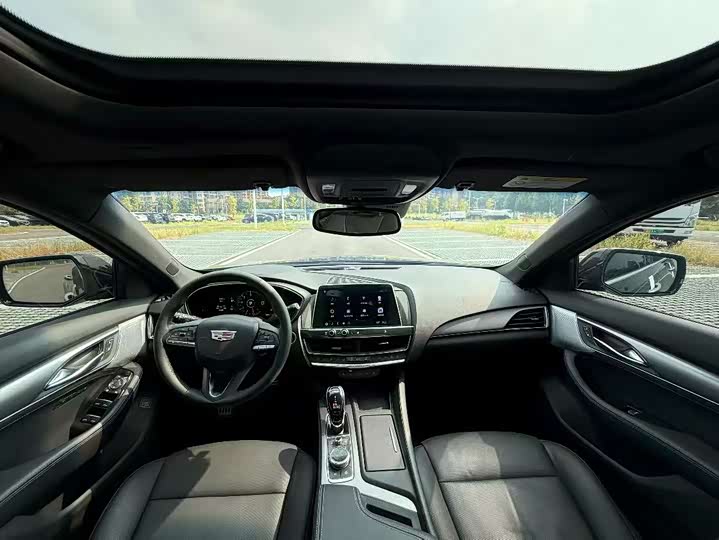 Фото 9 - Cadillac CT5