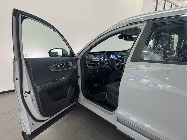 Фото 11 - Chery Tiggo 8 Pro Hybrid