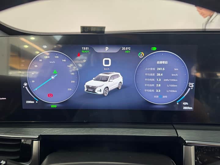 Фото 14 - Chery Tiggo 8 Pro Hybrid