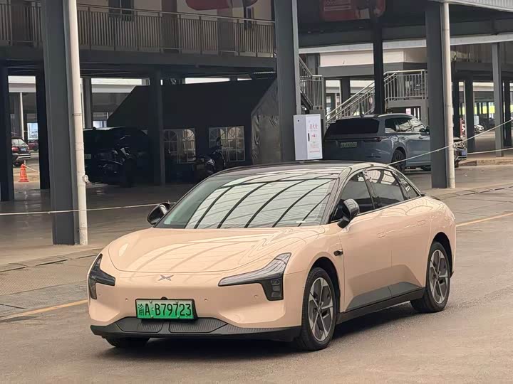 Фото 1 - XPeng Mona M03