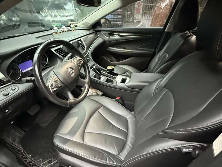 Фото 4 - Buick LaCrosse