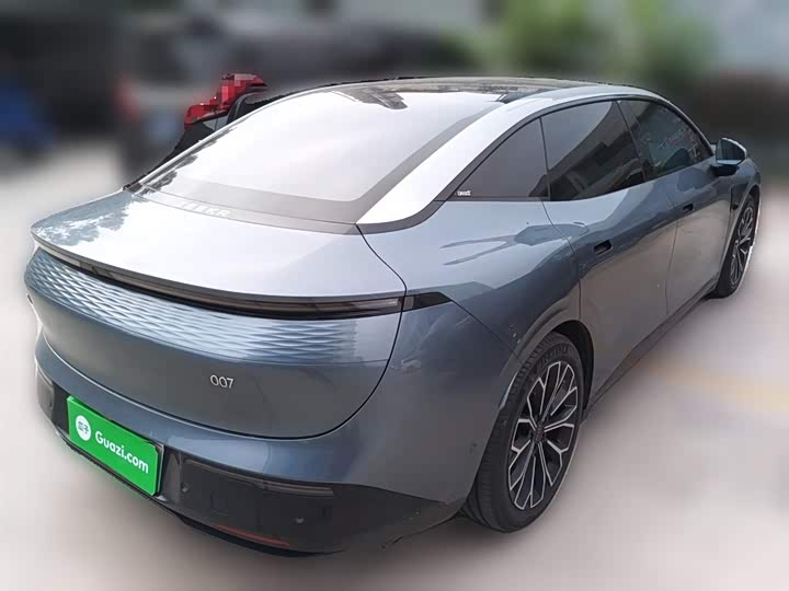 Фото 29 - Zeekr 007