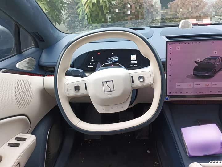 Фото 3 - Zeekr 007