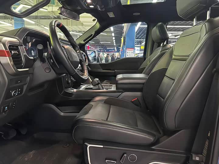 Фото 9 - Ford F-150 Raptor