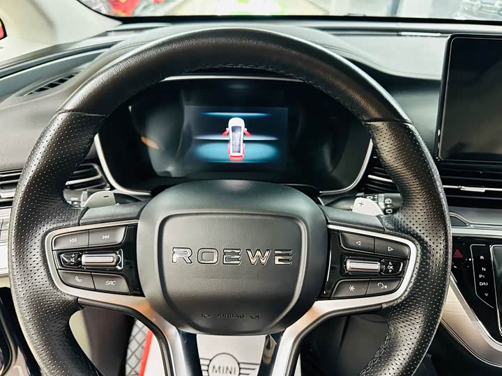 Фото 36 - Roewe iMax 8