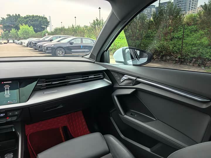 Фото 16 - Audi A3