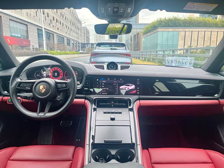 Фото 10 - Porsche Panamera