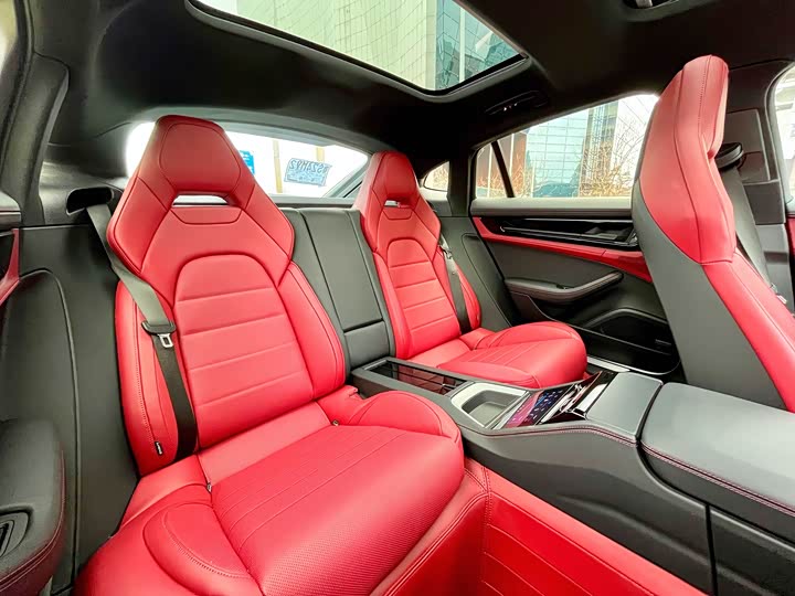 Фото 12 - Porsche Panamera