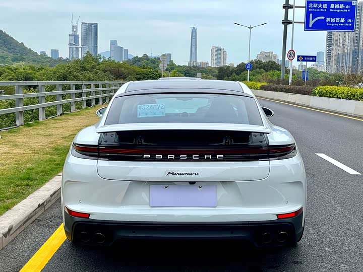 Фото 5 - Porsche Panamera