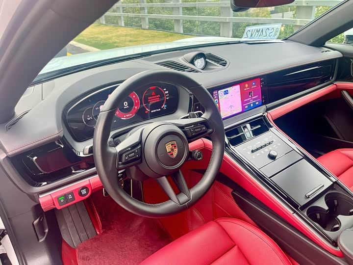 Фото 9 - Porsche Panamera