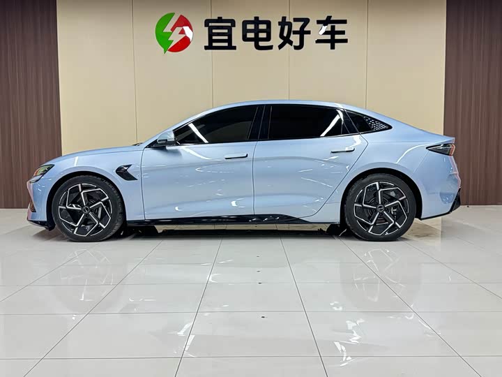 Фото 4 - BYD Seal