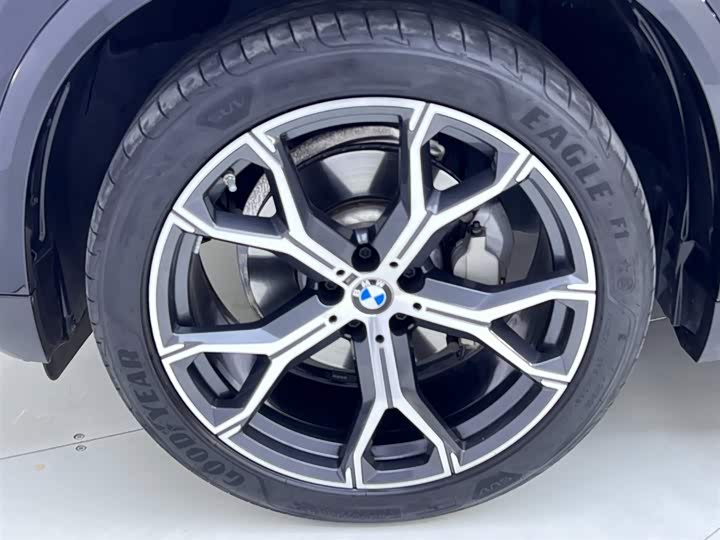 Фото 11 - BMW X5