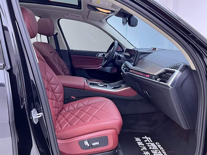 Фото 18 - BMW X5