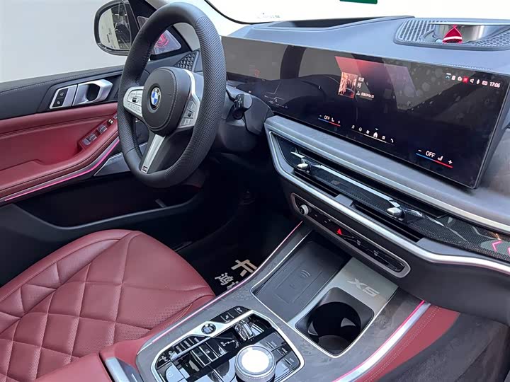 Фото 19 - BMW X5