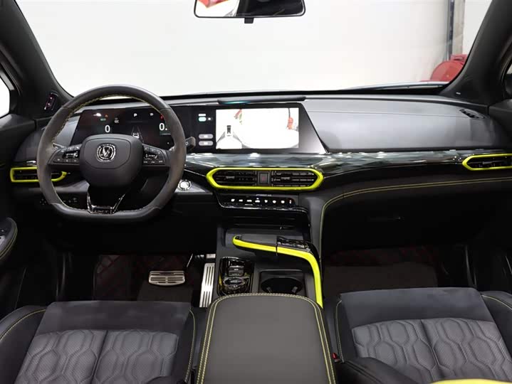 Фото 12 - Changan UNI-T