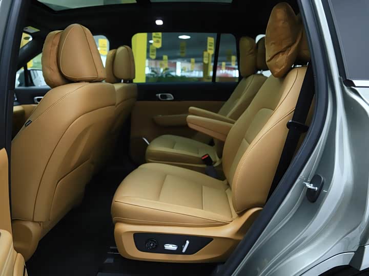 Фото 10 - LiXiang One