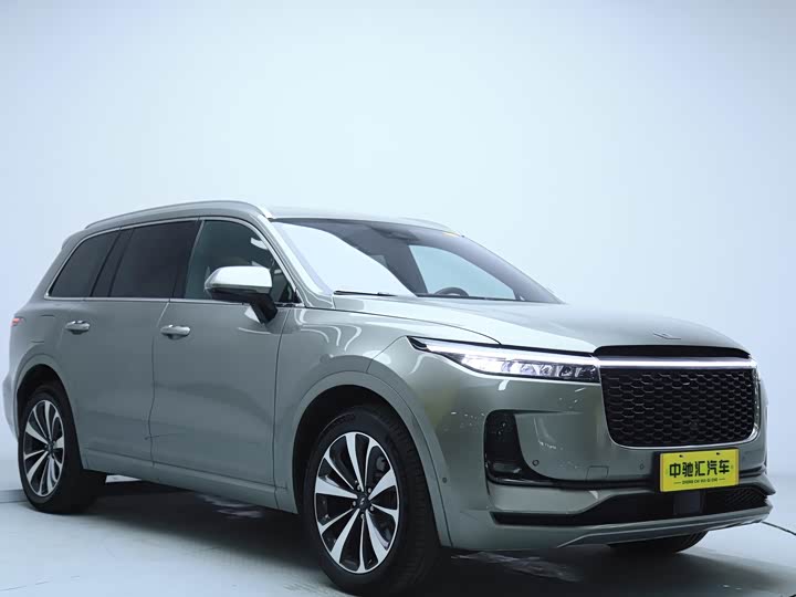 Фото 3 - LiXiang One