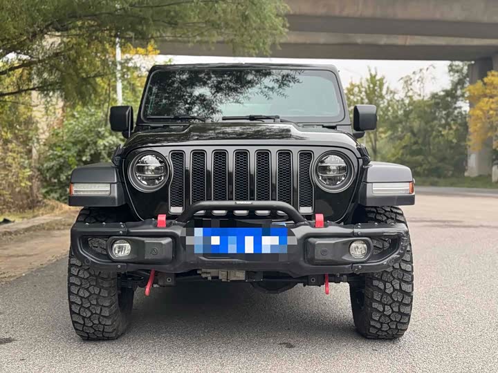Фото 2 - Jeep Wrangler