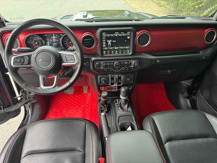 Фото 5 - Jeep Wrangler