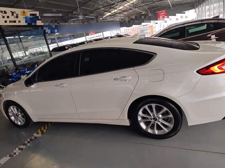 Фото 5 - Ford Mondeo