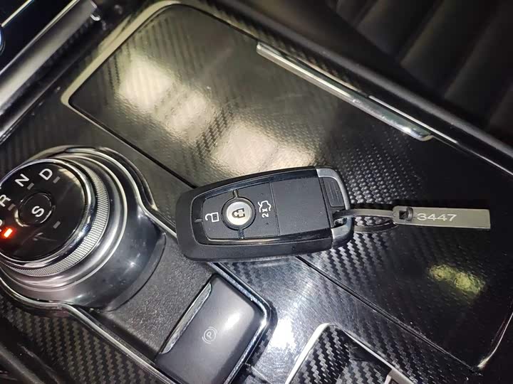 Фото 9 - Ford Mondeo