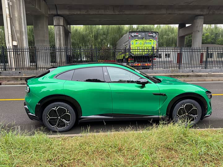 Фото 7 - Xiaomi YU7