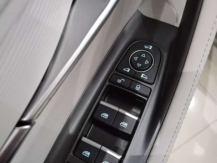 Фото 10 - BYD Song Plus Hybrid/EV