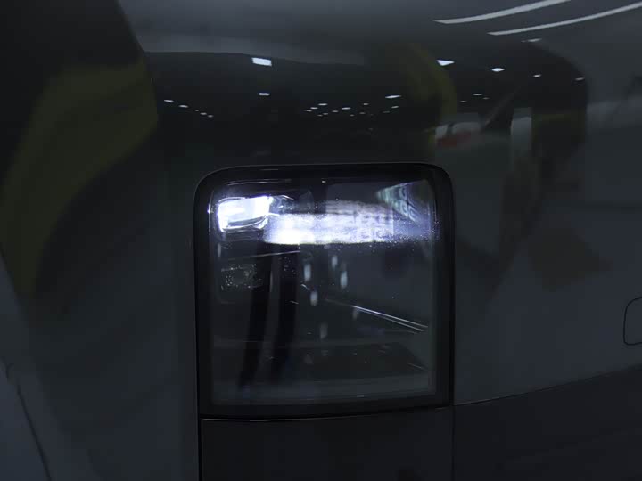 Фото 20 - LiXiang Mega