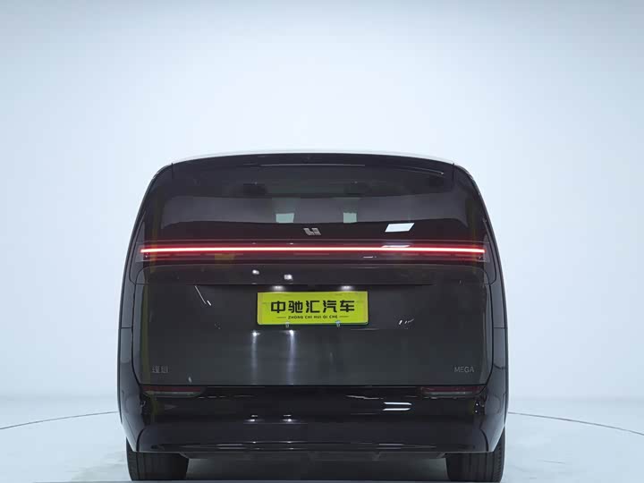 Фото 22 - LiXiang Mega