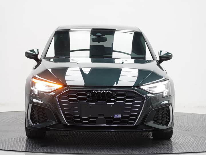 Фото 2 - Audi A3