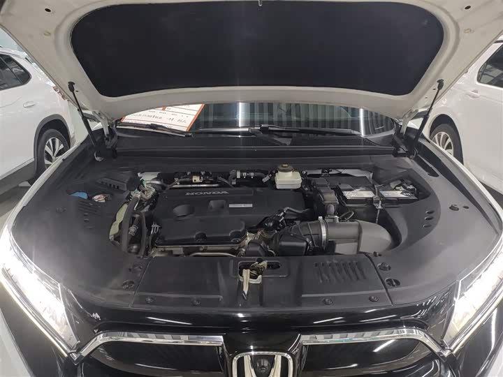 Фото 20 - Honda UR-V