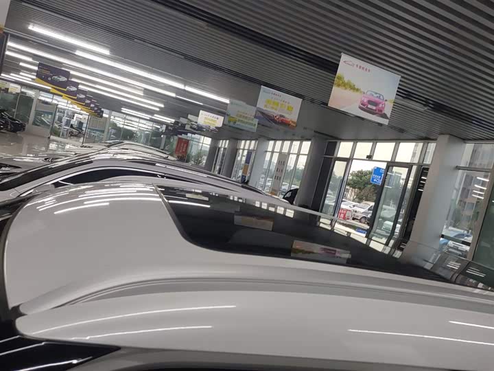 Фото 27 - Honda UR-V