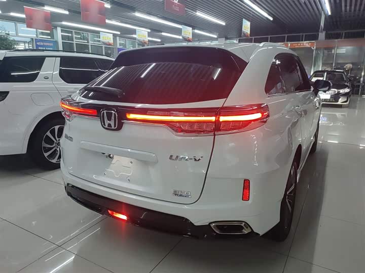 Фото 7 - Honda UR-V