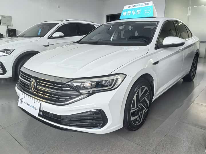 Фото 1 - Volkswagen Sagitar L