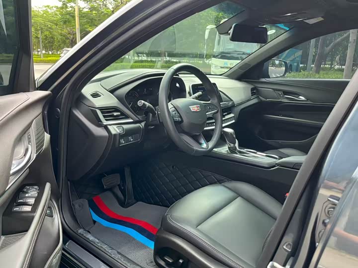 Фото 4 - Cadillac CT4