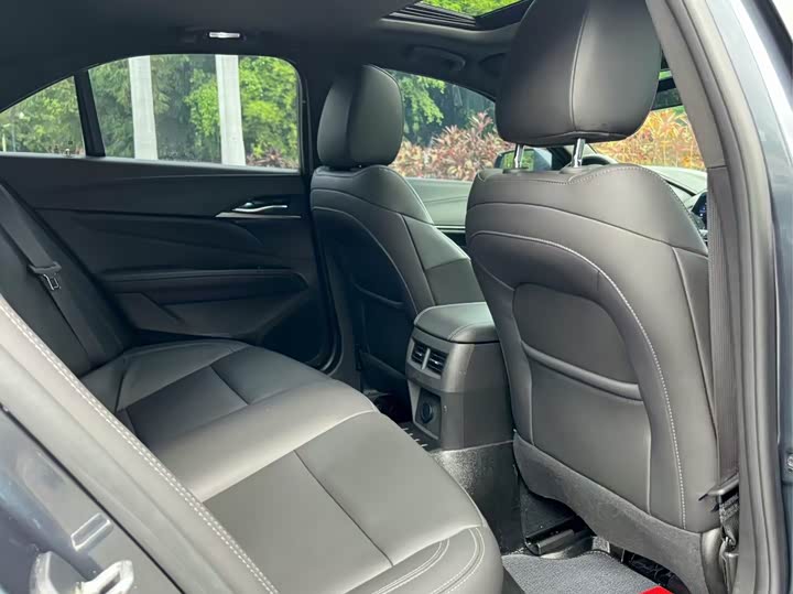 Фото 5 - Cadillac CT4