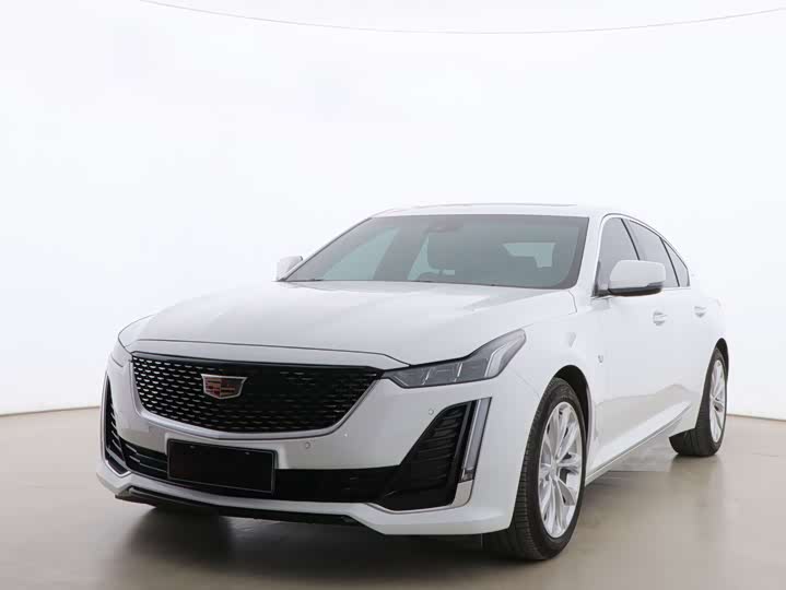 Фото 1 - Cadillac CT5