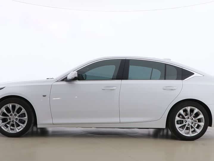 Фото 4 - Cadillac CT5