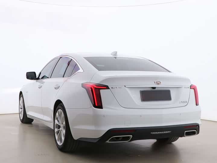Фото 8 - Cadillac CT5