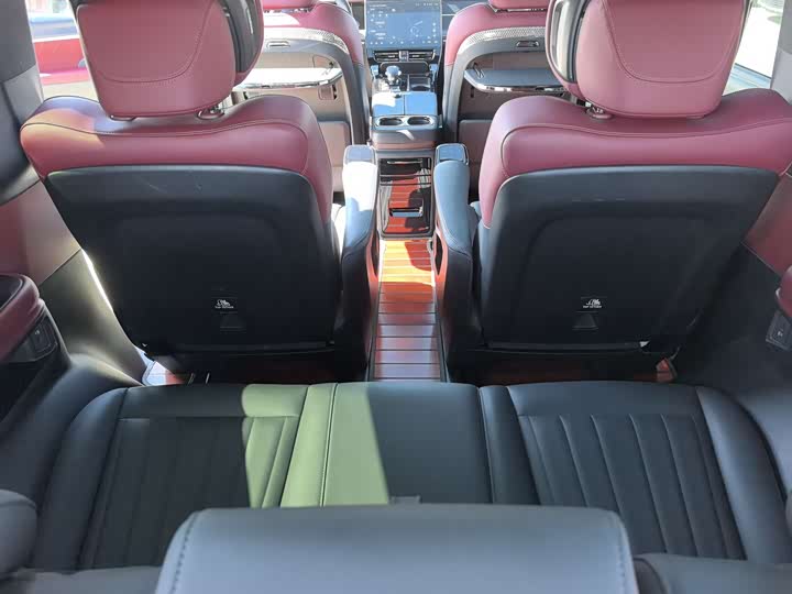 Фото 14 - GAC Trumpchi M8