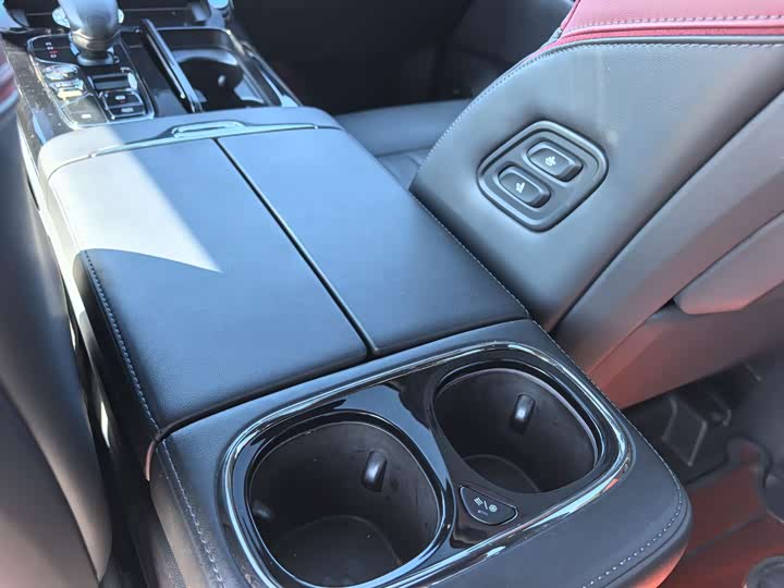 Фото 17 - GAC Trumpchi M8