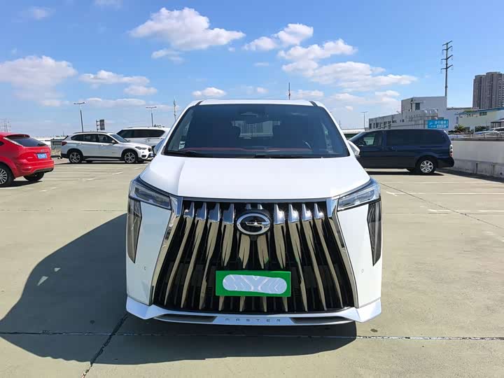 Фото 2 - GAC Trumpchi M8