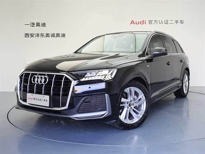 Фото 1 - Audi Q7