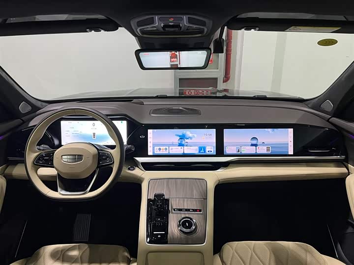 Фото 15 - Geely Monjaro