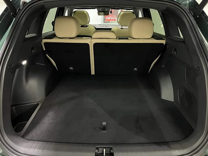 Фото 7 - Geely Monjaro