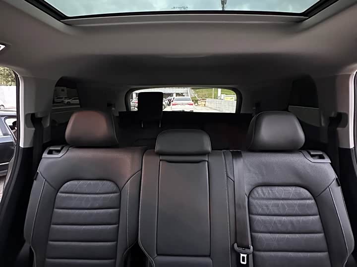 Фото 10 - Volkswagen Talagon