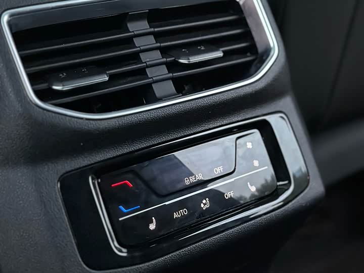 Фото 11 - Volkswagen Talagon