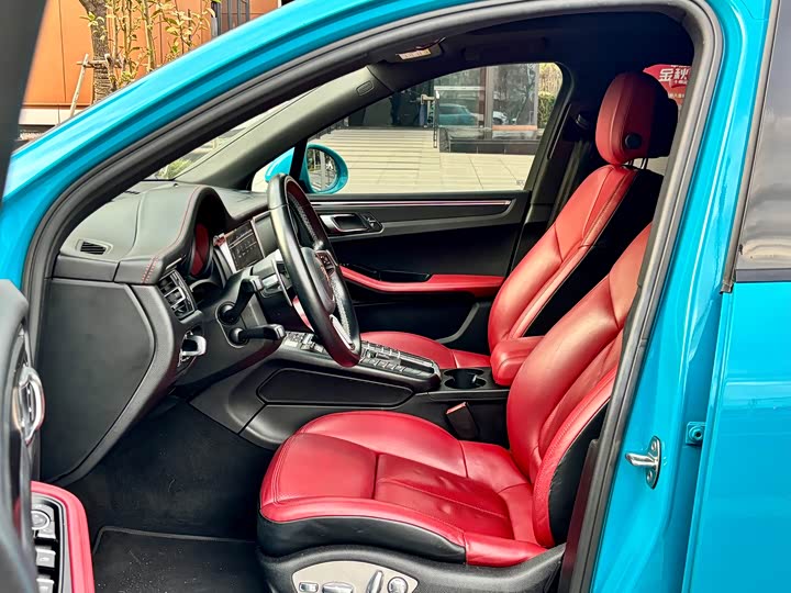 Фото 8 - Porsche Macan